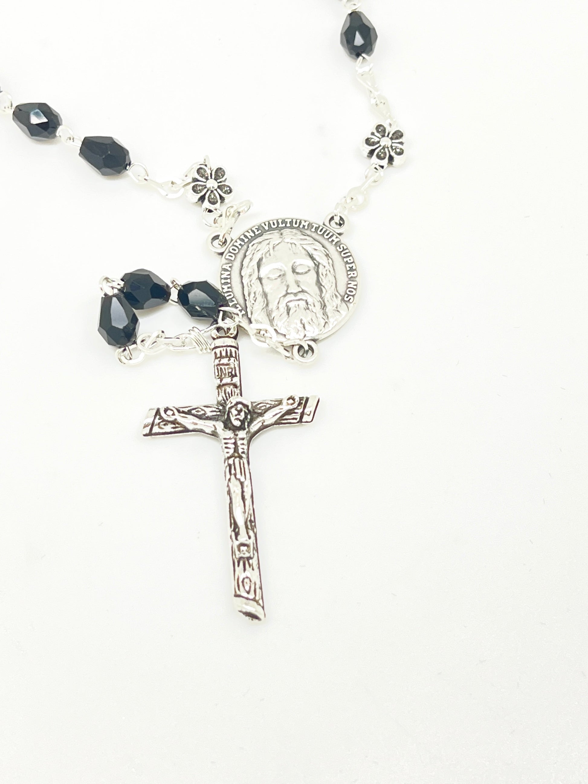 Black Holy Face Crystal Chaplet Beads and Prayers ( No Box ) - Unique Catholic Gifts