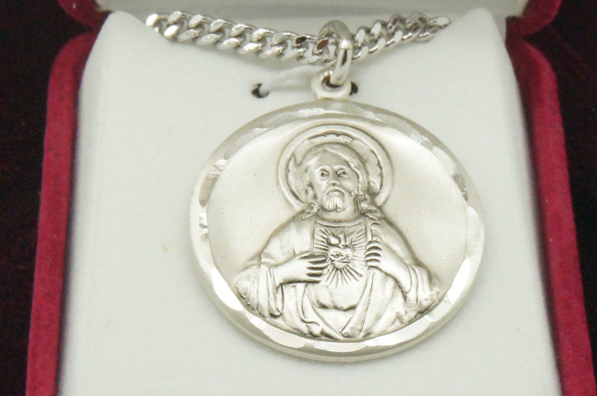 Silver Sacred Heart of Jesus and Virgen Mary in the other side with chain. - Unique Catholic Gifts