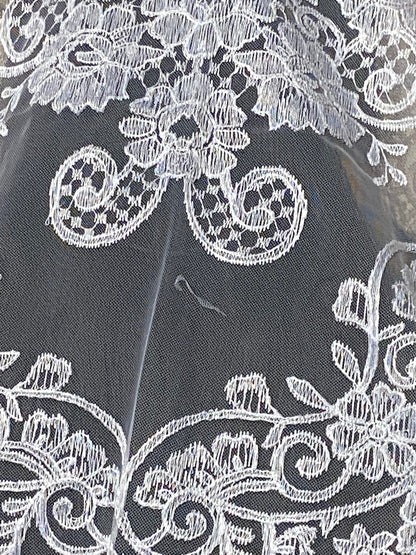 White Brilliant Lace Mantilla Chapel Spanish Veil 51" - Unique Catholic Gifts