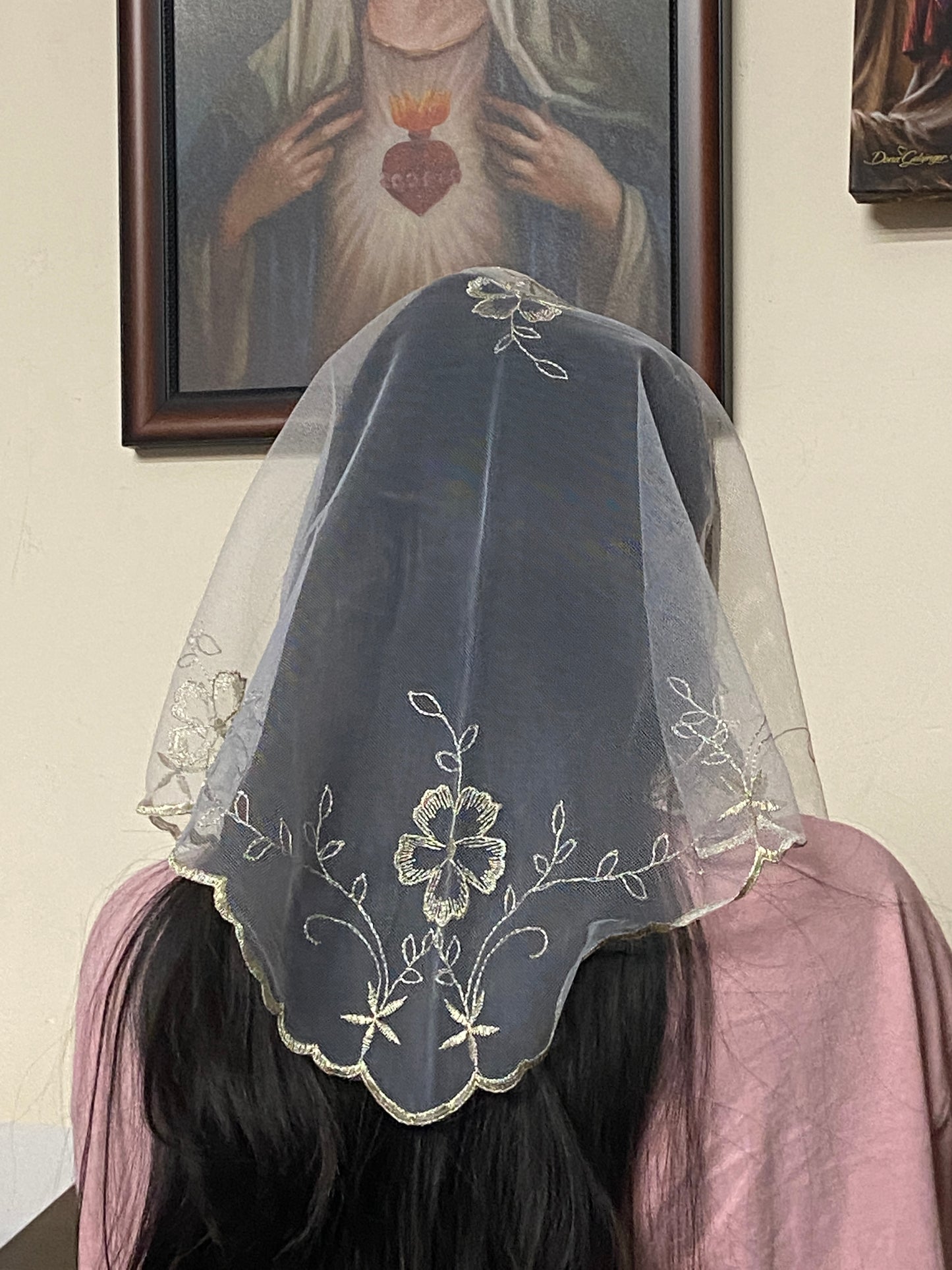 White and Gold Rosa Spanish Veil 37" - Unique Catholic Gifts