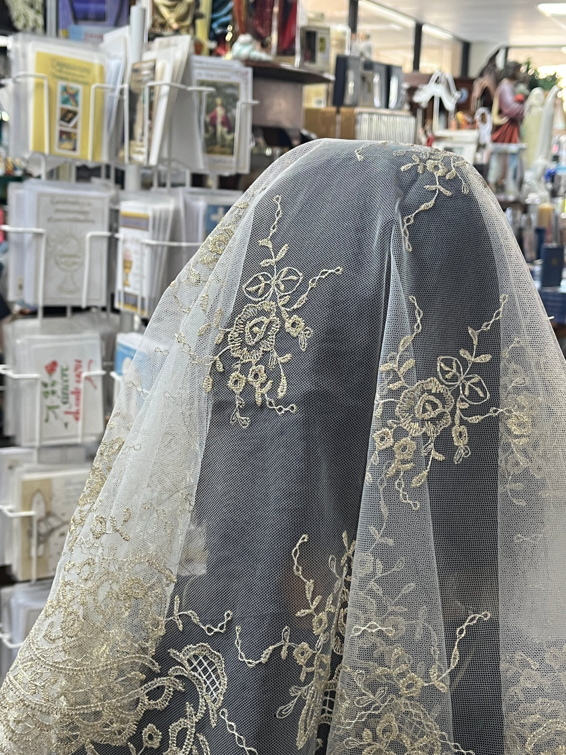 White and Gold Abanico Lace Mantilla Chapel Spanish Veil 51" - Unique Catholic Gifts