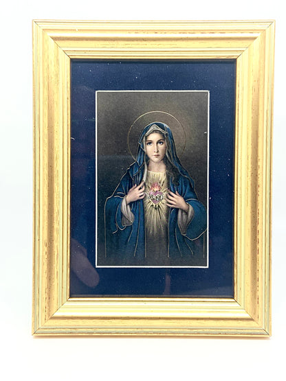 Immaculate Heart of Mary in a Matted Gold Frame 5 1/4" - Unique Catholic Gifts